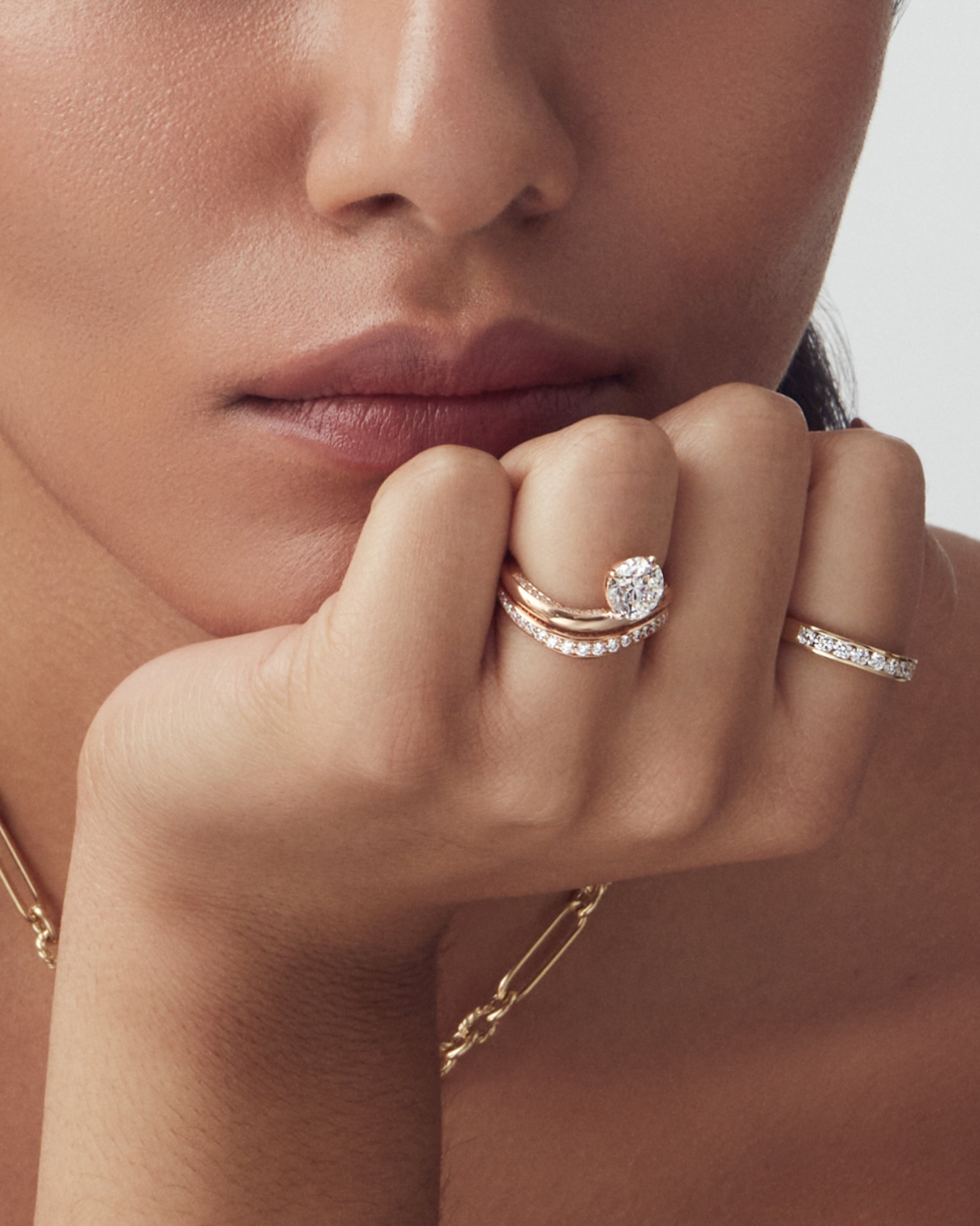 LAGUNA Wave Ring + Round Brilliant, No Pavé