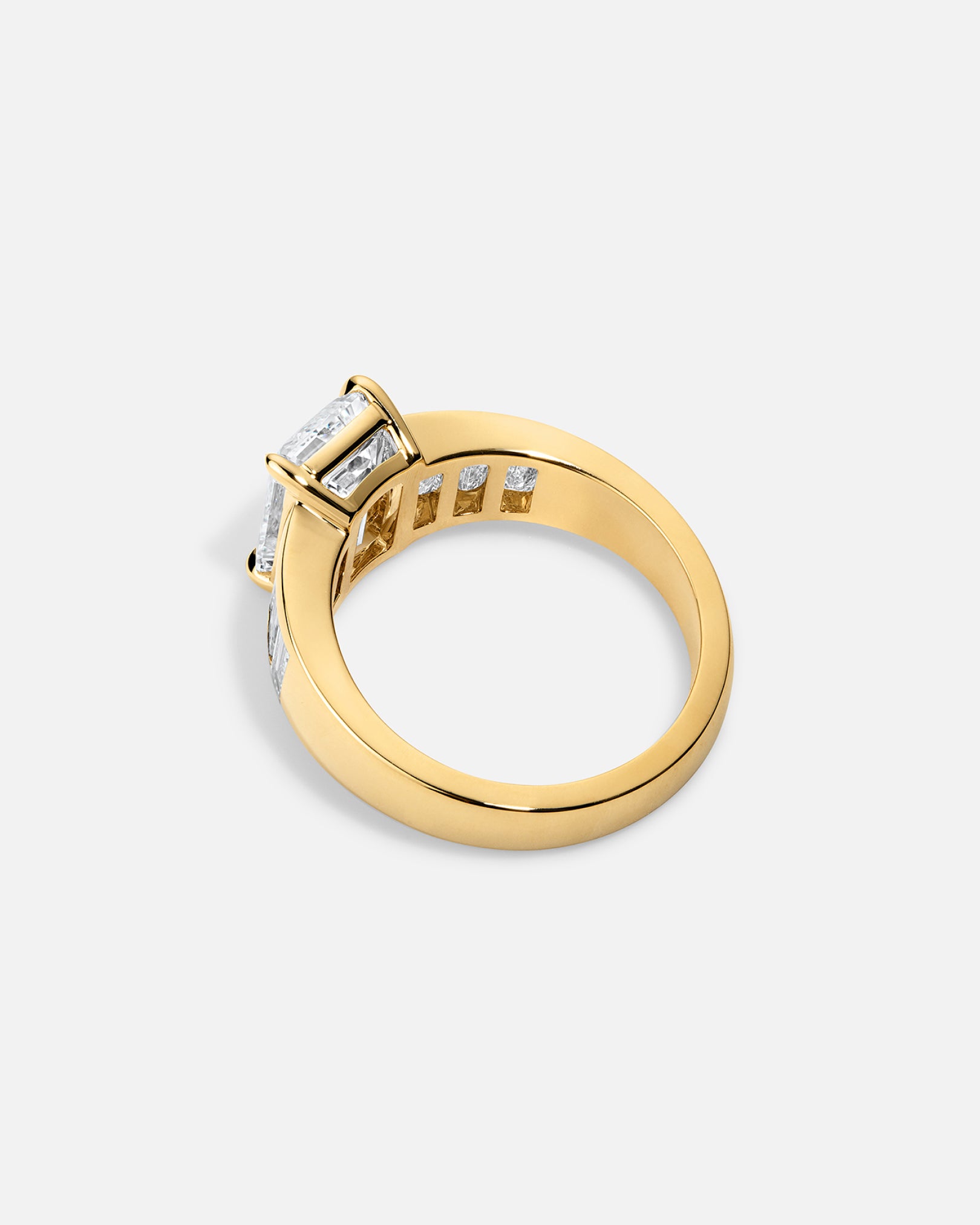 CELESTE Channel Set Ring