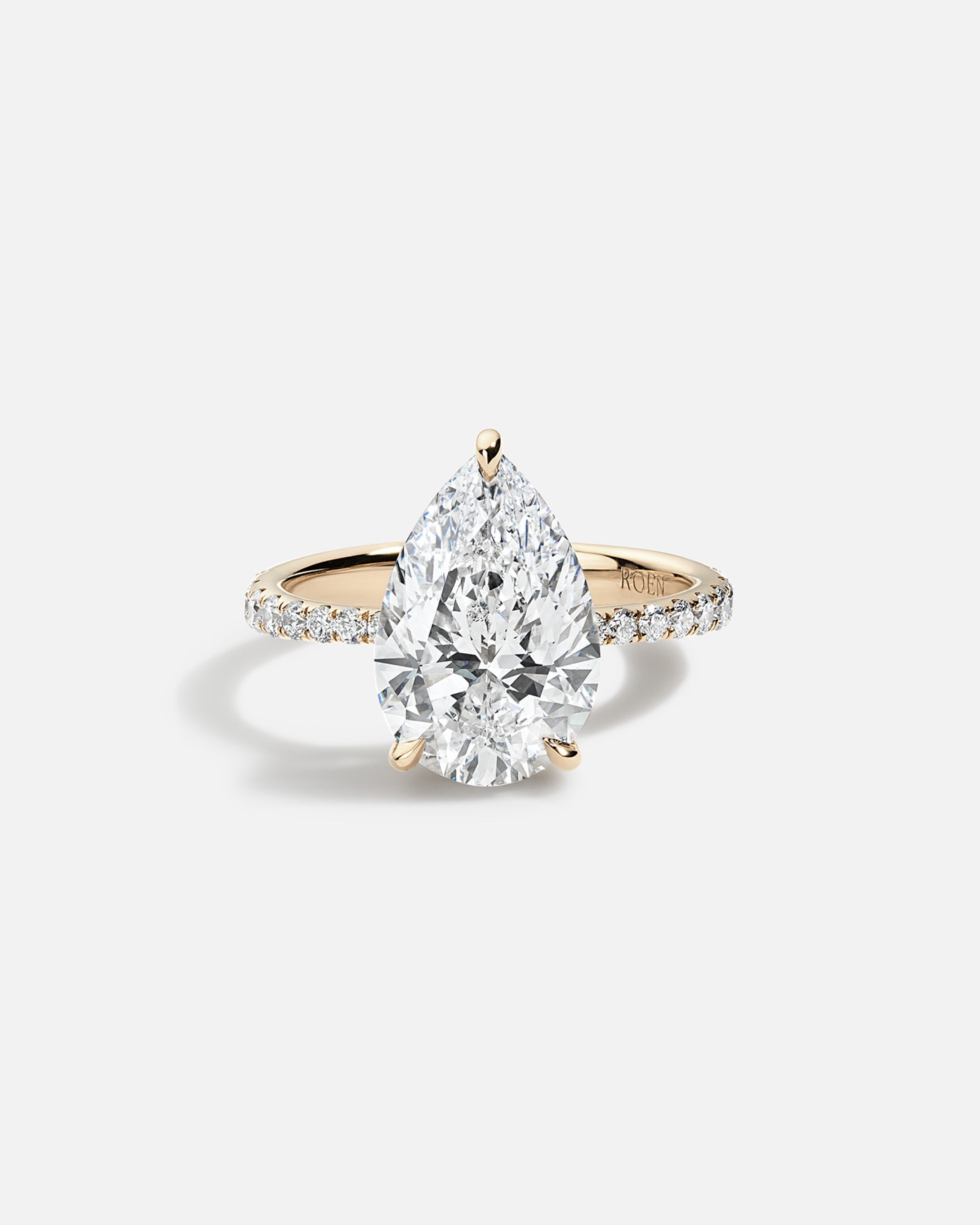 JULIA Tapered Solitaire