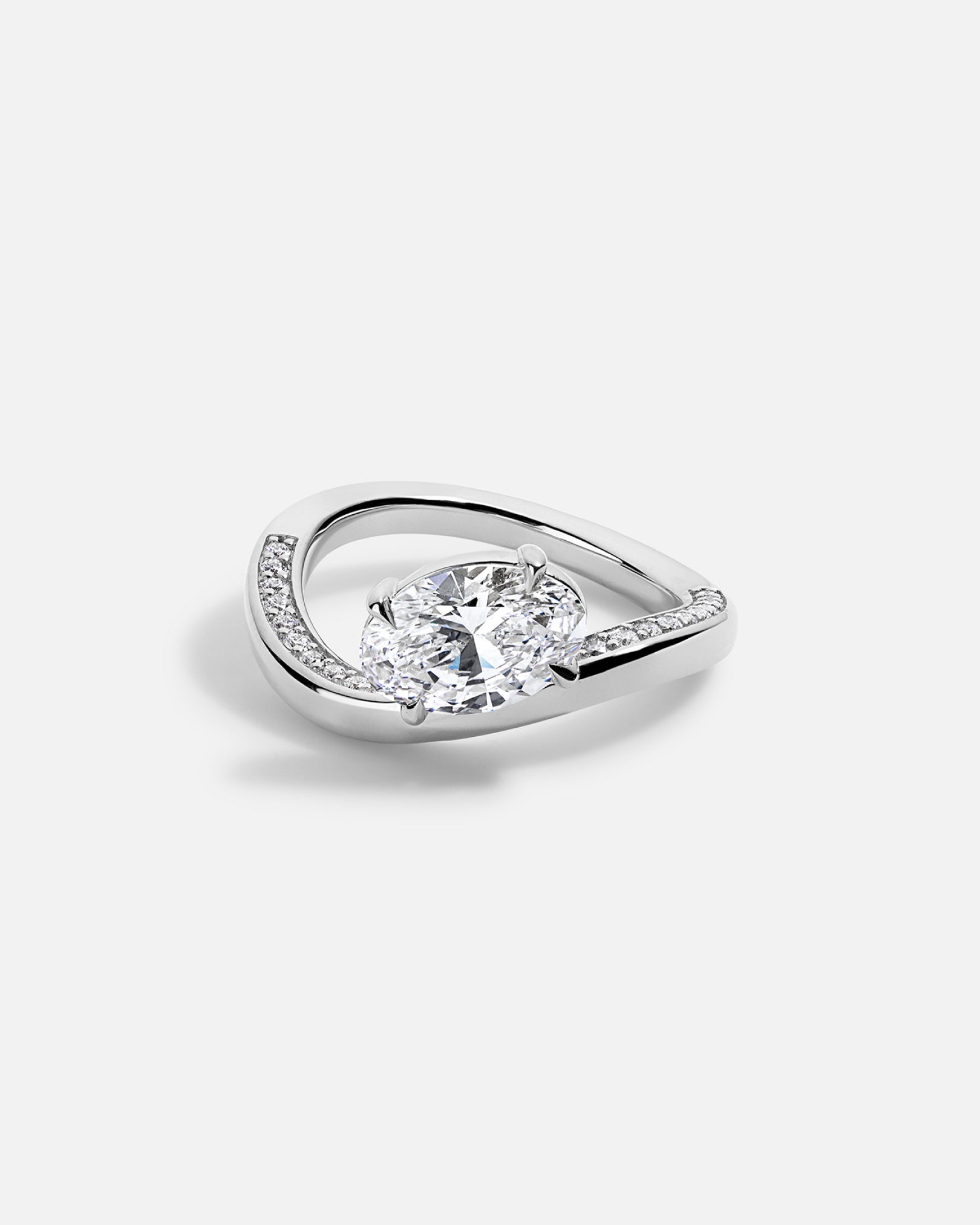 LAGUNA Wave Ring + Oval
