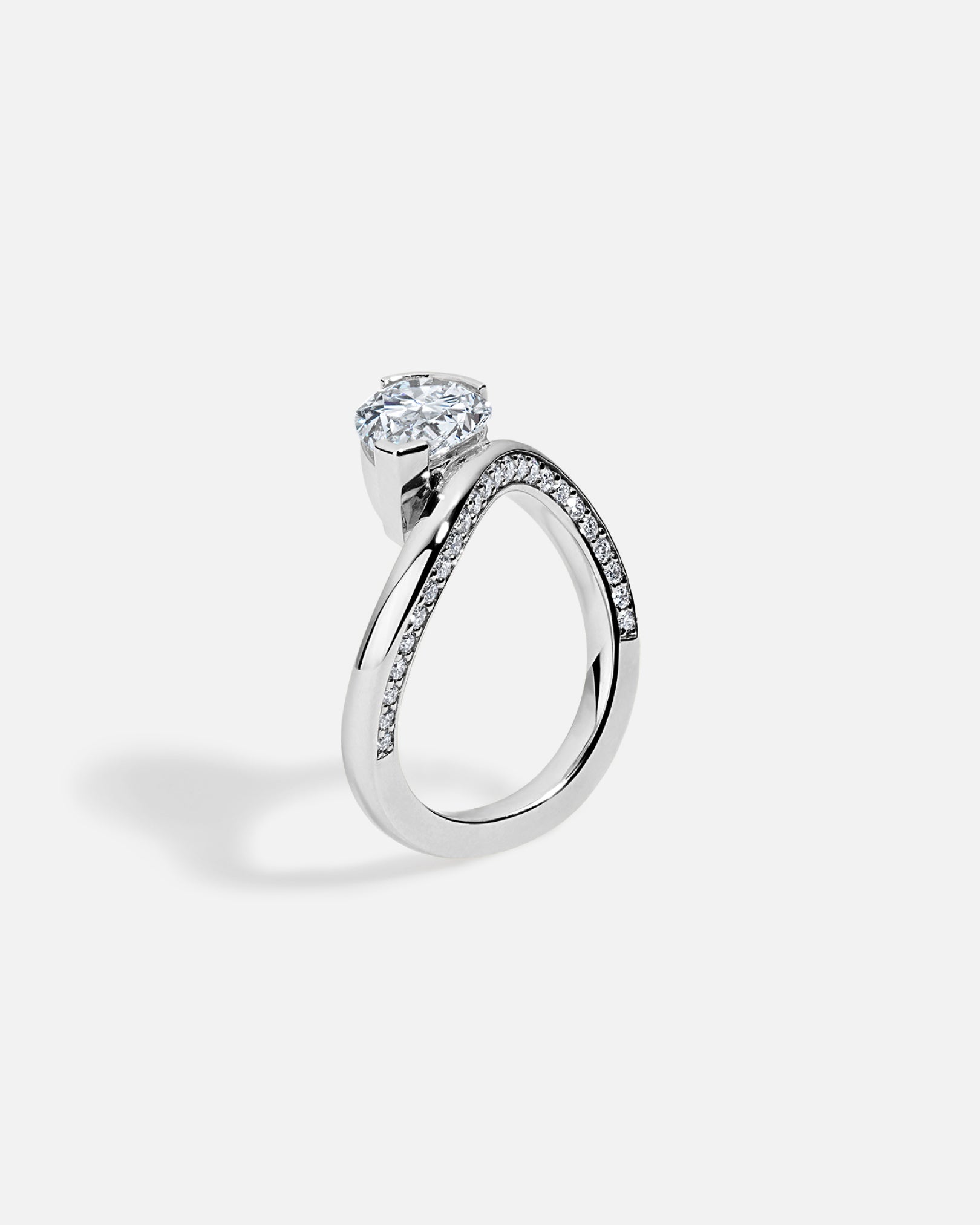 LAGUNA Wave Ring + Half Bezel