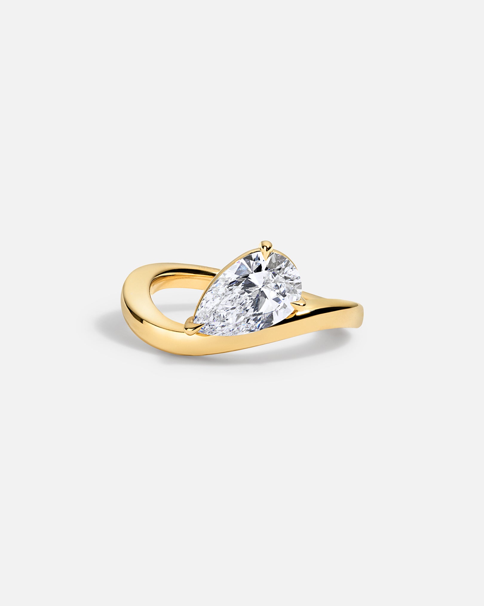 LAGUNA Wave Ring + Pear, No Pavé