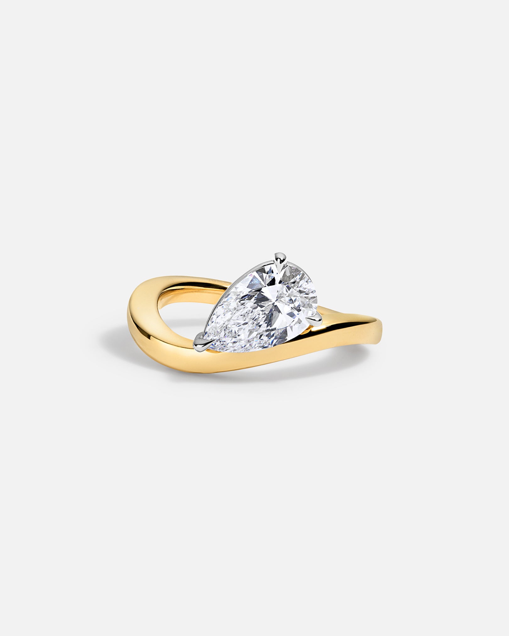 LAGUNA Wave Ring + Pear, No Pavé