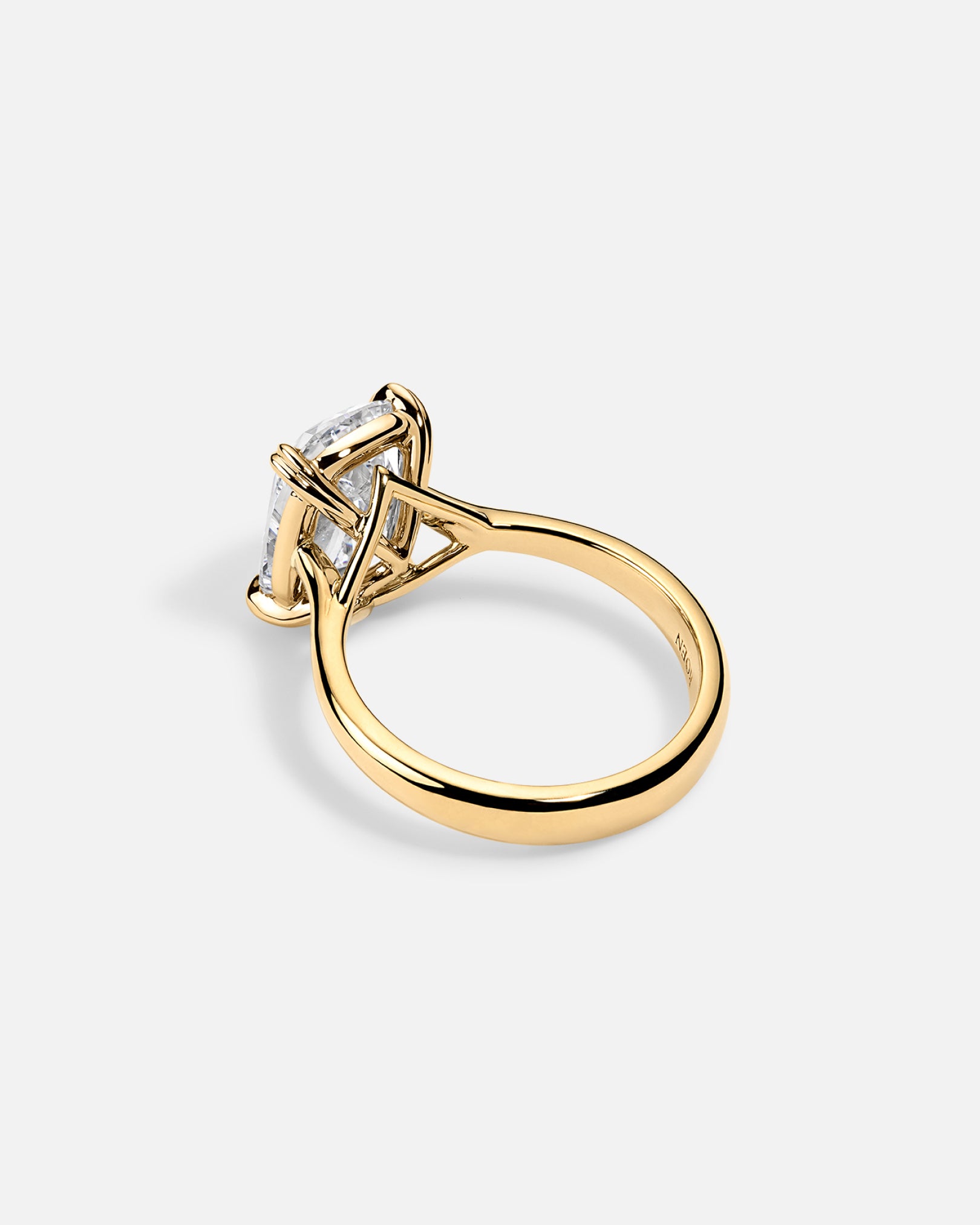 YUNA Modern Trellis Soltiaire