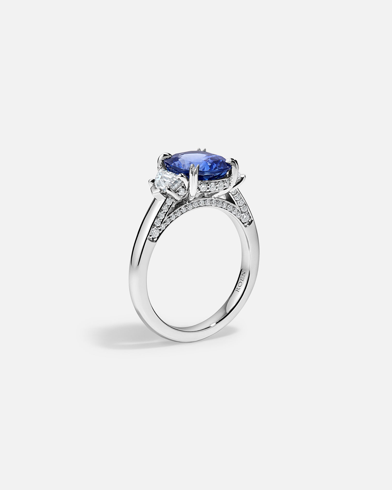 CHARIS Ceylon Sapphire Trilogy Ring