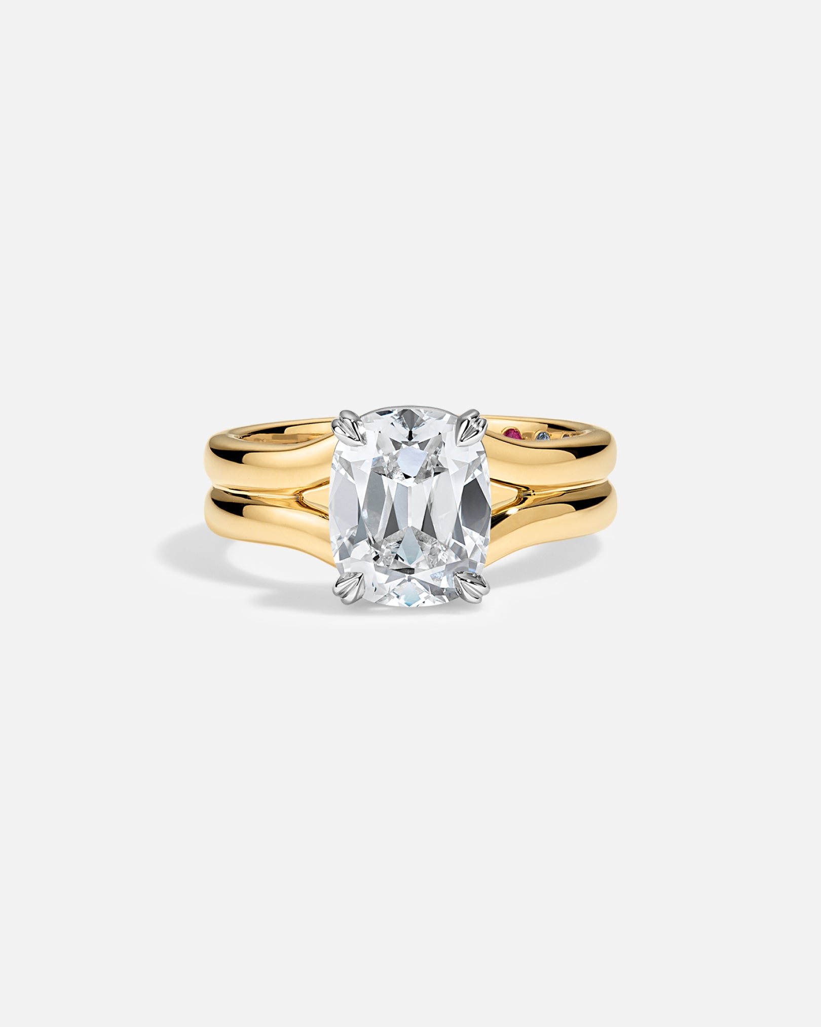 ROEN NYC | CERES Antique Cushion Ring