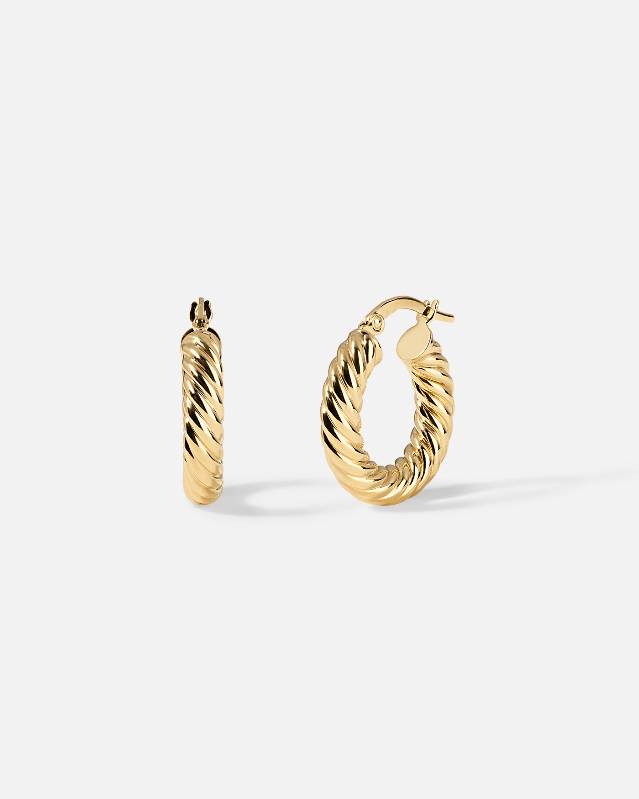 Sculpted Twist Hoop Earring